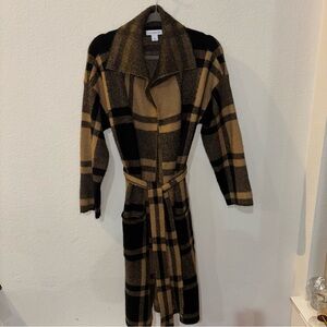 Liz Claiborne Black and Tan Belted Sweater Coat  Size Large